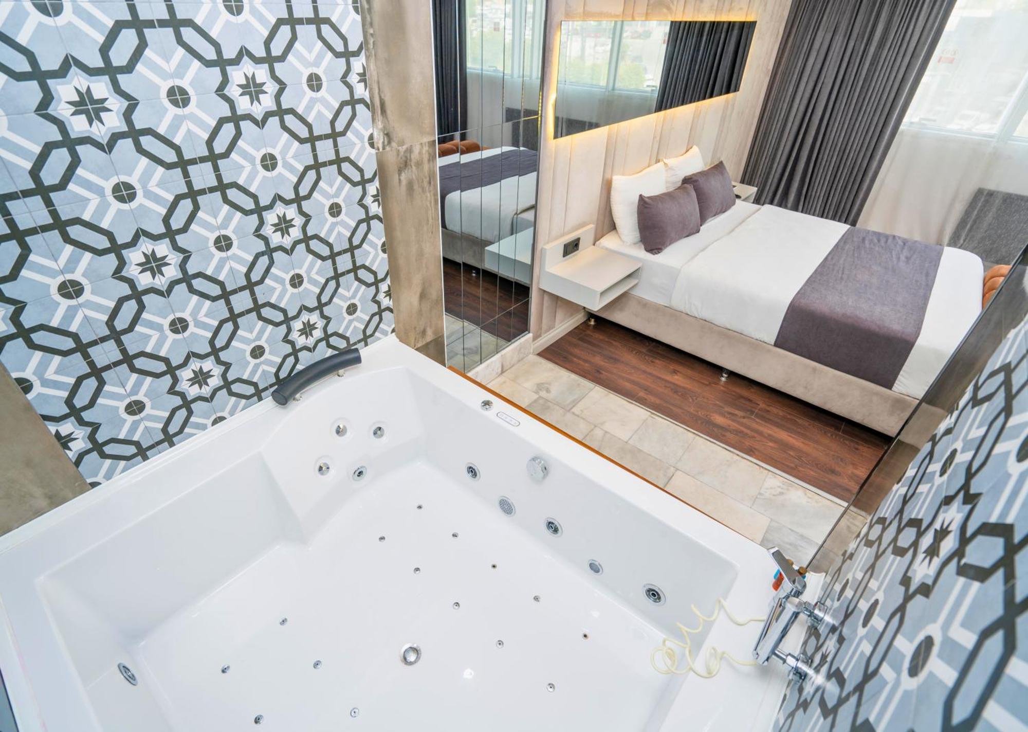 216 Station Suite Gebze Luaran gambar